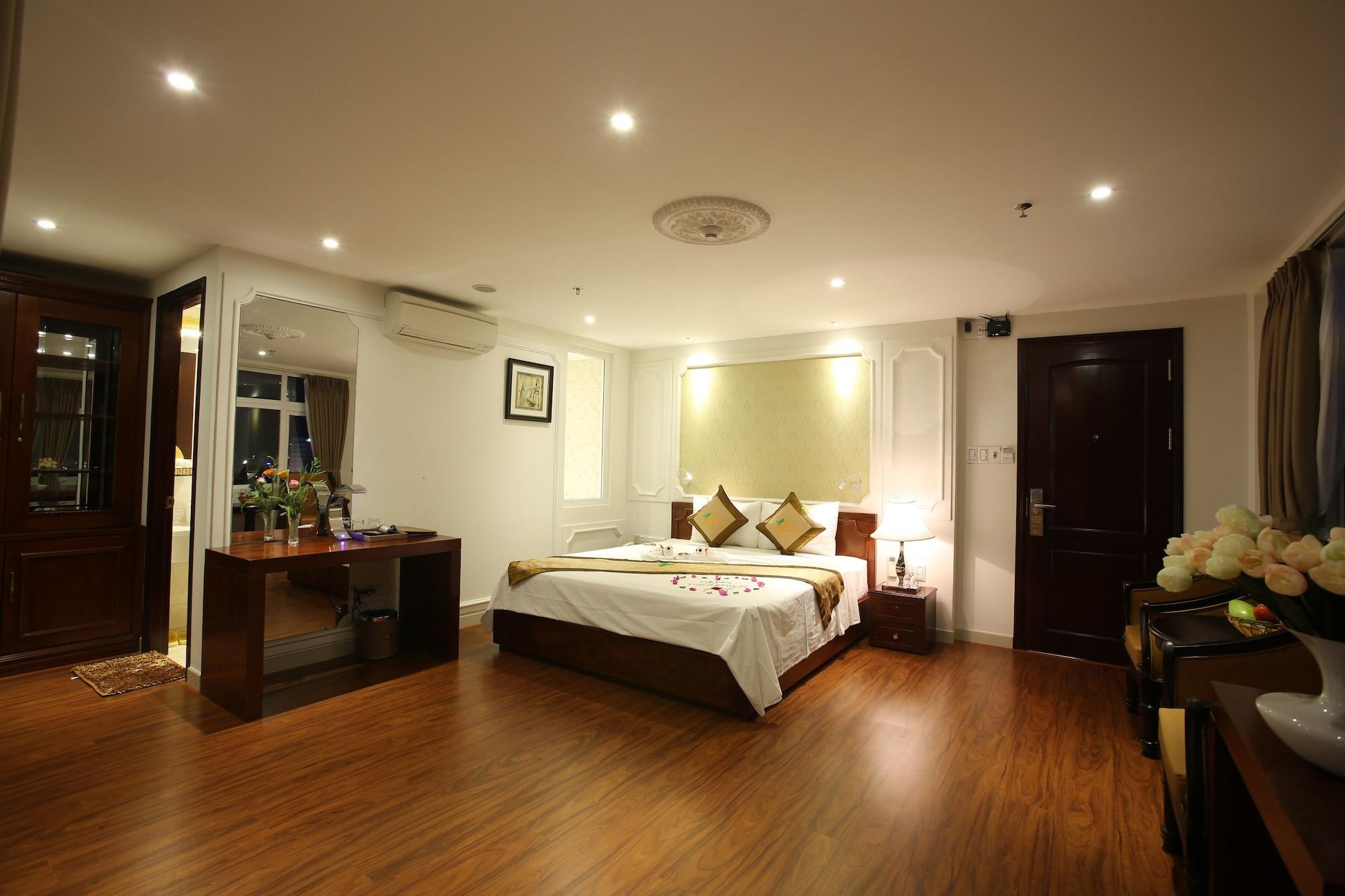 Orange Hotel - City Center Danang, Near Dragon Bridge, Han River Esterno foto