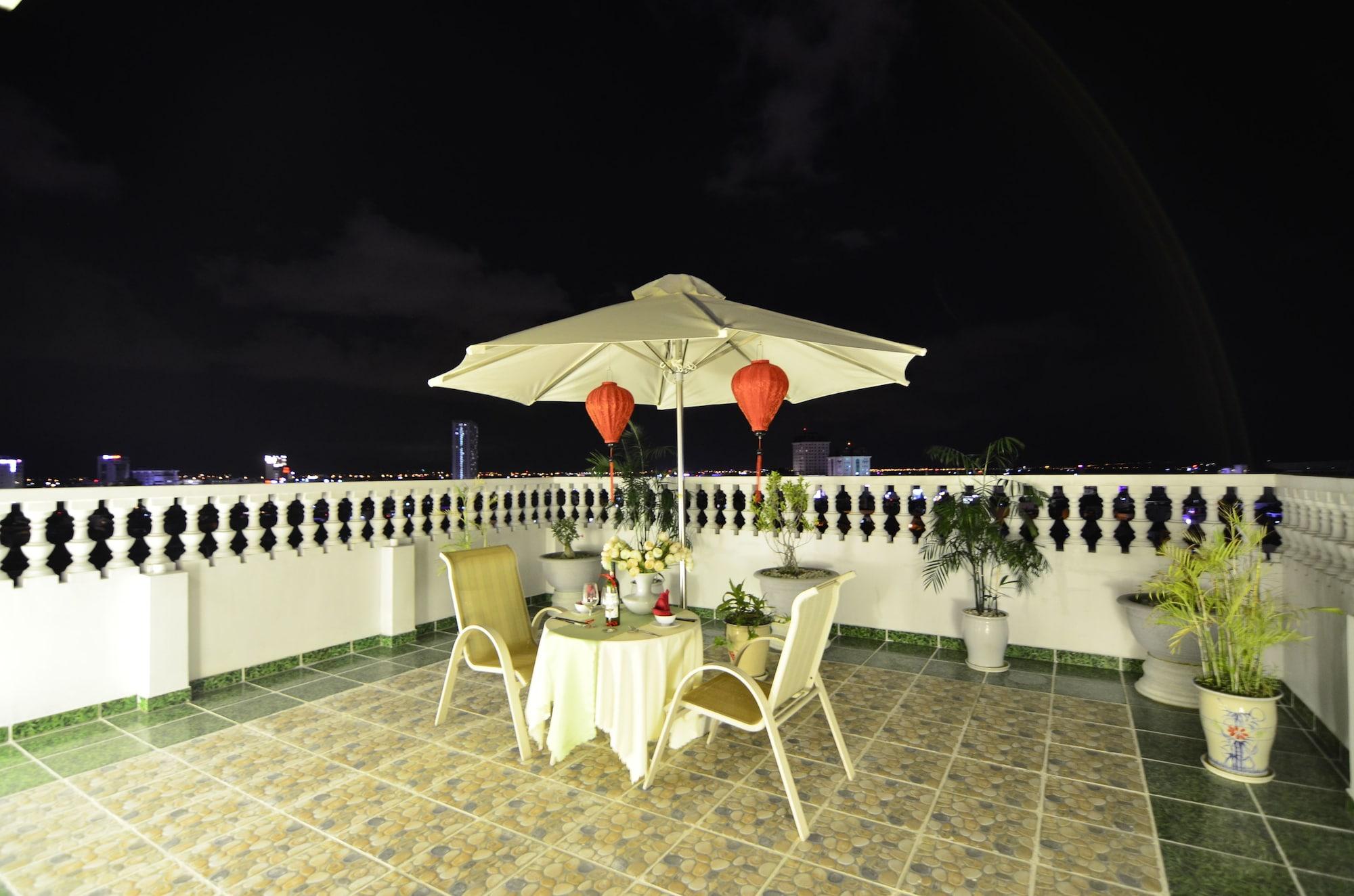 Orange Hotel - City Center Danang, Near Dragon Bridge, Han River Esterno foto