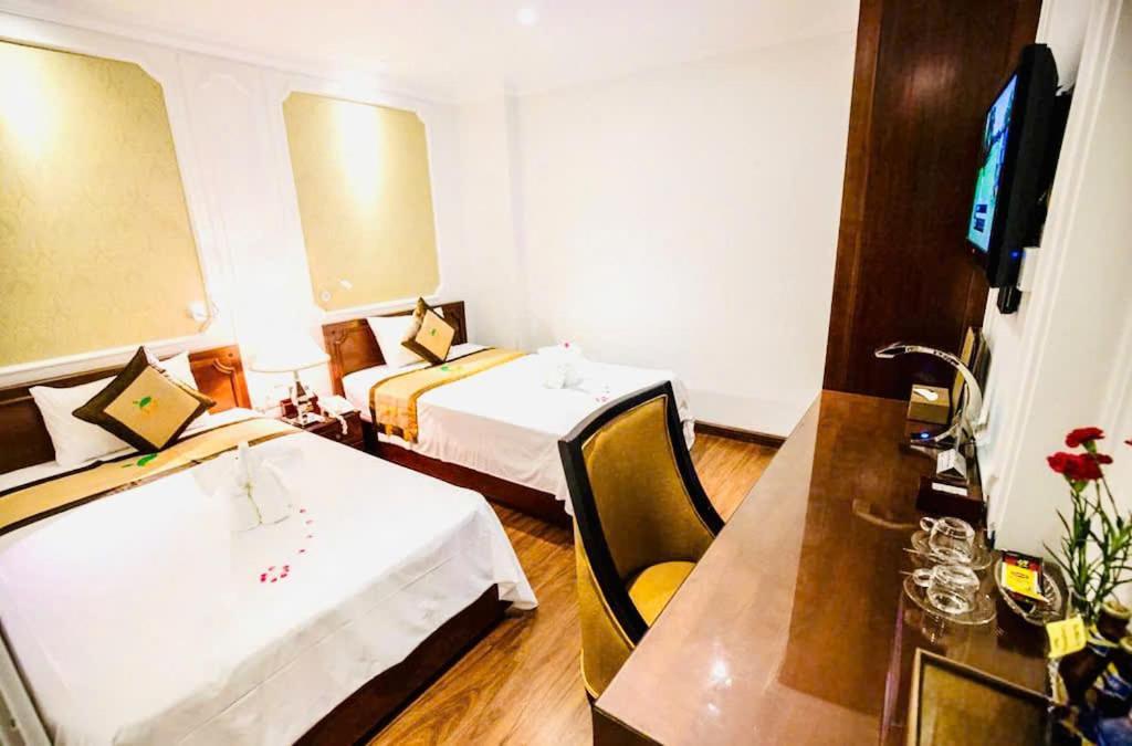 Orange Hotel - City Center Danang, Near Dragon Bridge, Han River Esterno foto